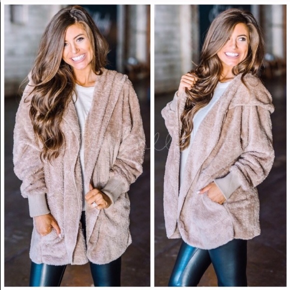Jackets & Blazers - JUST IN‼️BEIGE TEDDY SHERPA FLEECE JACKET- Hoodie
